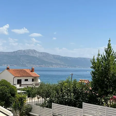 By The Sea Slatine, Ciovo - 9433 * تروغير